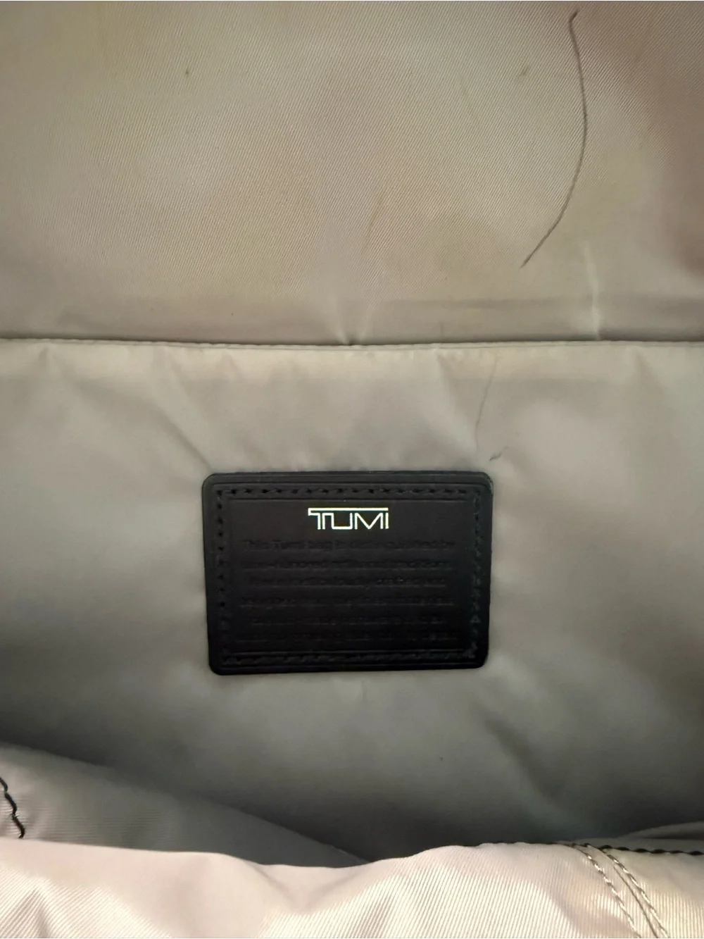 Tumi compact black